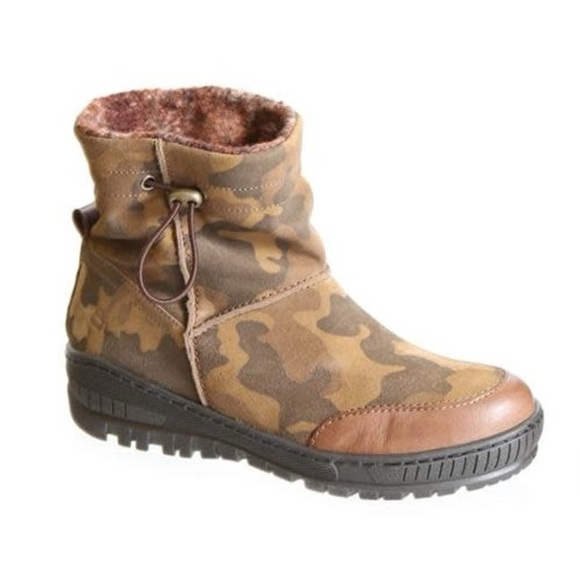 OTBT FANFARE MIMETIC BOOTS ICE CLEATS SNOW Stabilization Size 7 EU 38 NEW Camo - Picture 1 of 9